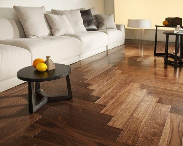 Паркет ёлка HM Flooring Орех Американский селект (Herringbone) лак - фото 2