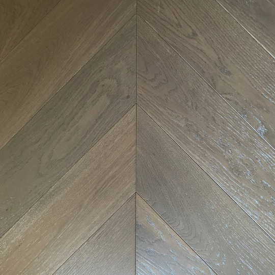 Паркет ёлка HM Flooring Дуб Décor-7 (Chocolate) - фото 1