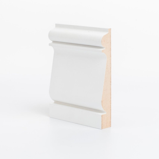 Плинтус Ликорн МДФ Грунтованный Р 25.127.18 - фото 1