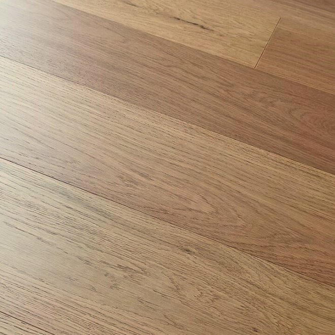 Инженерная доска Wood Bee Однополосная Дуб Natur Brush (Натур браш)
CD
Лак УФ
от 12 мм - фото 9