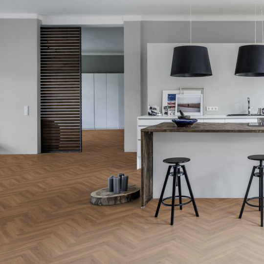 Виниловая плитка Kahrs Redwood CHW 120  - фото 4