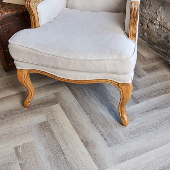 Кварц виниловый ламинат Vinilam Parquet Herringbone IS11122 Паркет Эрмитаж - фото 2