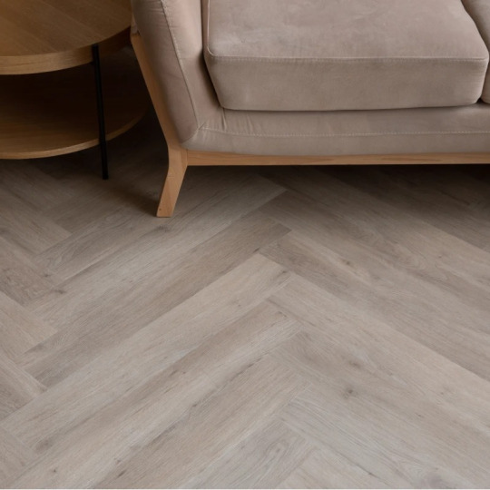 Кварц виниловый ламинат Vinilam ВИНИЛПОЛ Herringbone 9944 Паркет Палладио
- фото 4