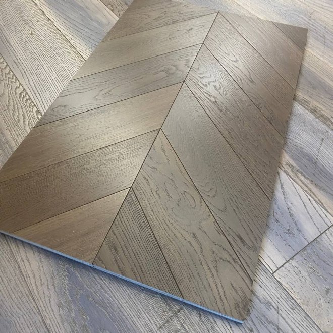 Паркет ёлка HM Flooring Дуб Décor-7 (Chocolate)
Натур 
Лак УФ
14 мм - фото 3