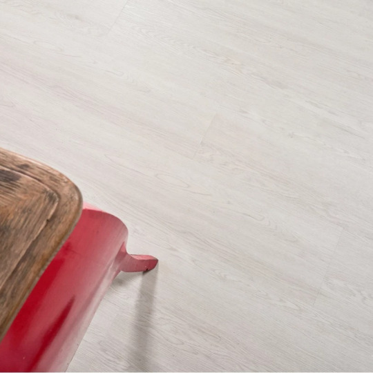 Кварц виниловый ламинат Vinilam Cork 10077 Дуб Линтер
- фото 6