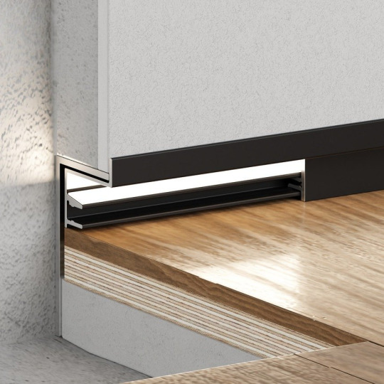 Плинтус Ликорн Скрытый С-12.2.3 Для подсветки Чёрный - фото 1