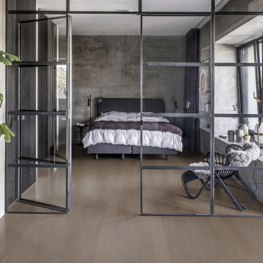 Паркетная доска Kahrs Дуб Faded Black (2-пол.) - фото 2