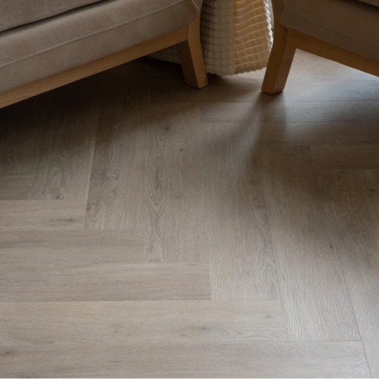 Кварц виниловый ламинат Vinilam ВИНИЛПОЛ Herringbone 9944 Паркет Палладио
- фото 9