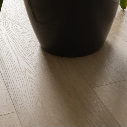 Кварц виниловый ламинат Vinilam Cork 10120V фаска Дуб Намюр
- фото 5