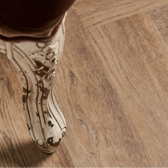 Кварц виниловый ламинат Vinilam Parquet Herringbone IS11133 Паркет Северный
- фото 4