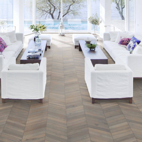 Паркет ёлка Kahrs Kahrs Шеврон серый (GREY) - фото 2