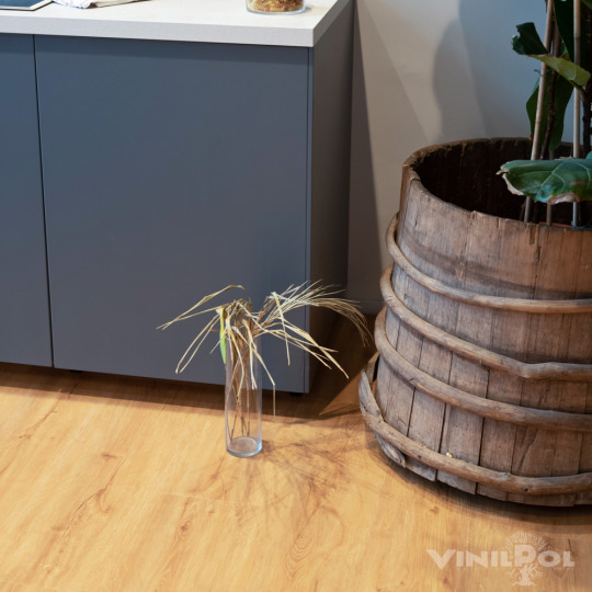 Кварц виниловый ламинат Vinilam ВИНИЛПОЛ Glue 7896 -EIR Дуб Флоренция клеевой
- фото 7