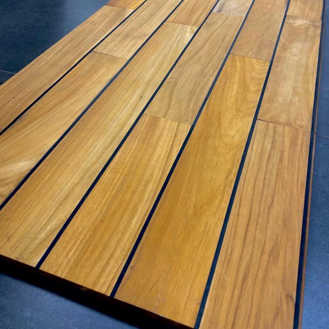 Массивная доска Mazarri Тик с герметиком Sika - фото 1