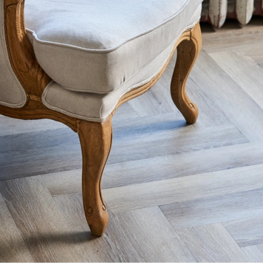 Кварц виниловый ламинат Vinilam Parquet Herringbone Glue GD11122 Паркет Эрмитаж клеевой
- фото 4
