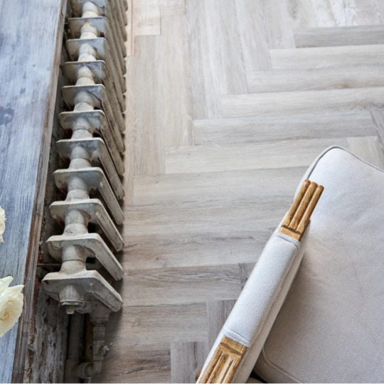 Кварц виниловый ламинат Vinilam Parquet Herringbone Glue GD11122 Паркет Эрмитаж клеевой
- фото 8