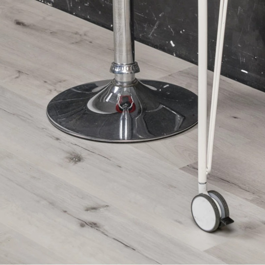 Кварц виниловый ламинат Vinilam Cork 10064 Дуб Гент
- фото 3