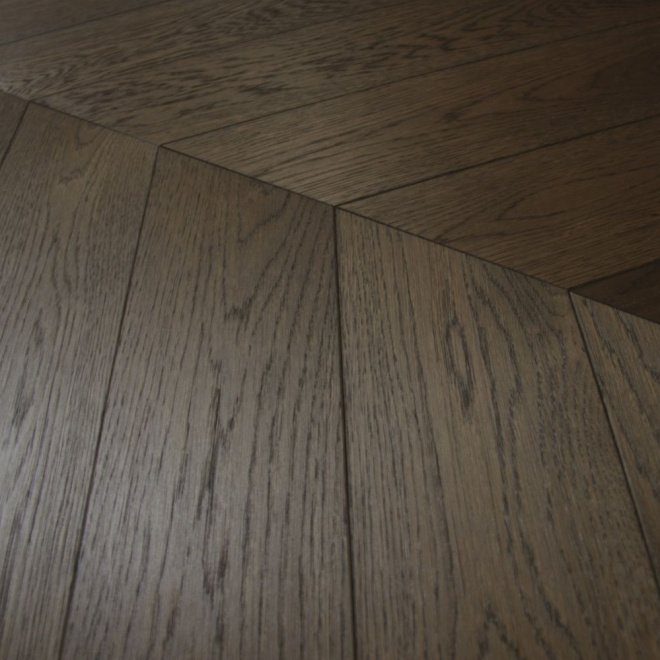 Паркетная доска Parquet Prime Французская елка Шеврон Дуб R40 - фото 1