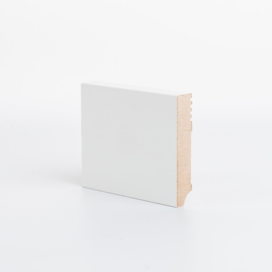 Плинтус Ликорн МДФ Грунтованный Р 6.80.16 - фото 1