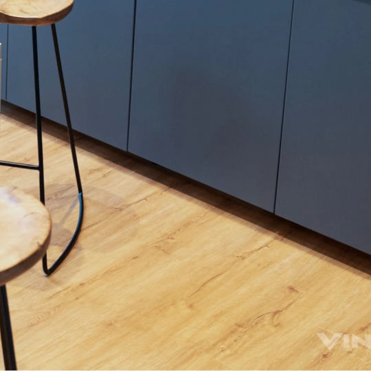 Кварц виниловый ламинат Vinilam ВИНИЛПОЛ SPC click 7896 -EIR Дуб Флоренция
- фото 6