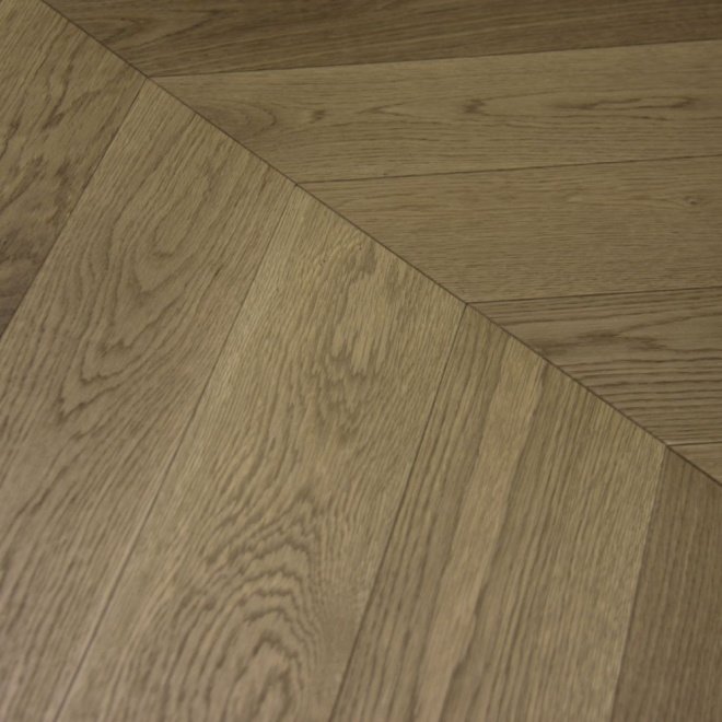 Паркетная доска Parquet Prime Французская елка Шеврон Дуб - фото 1