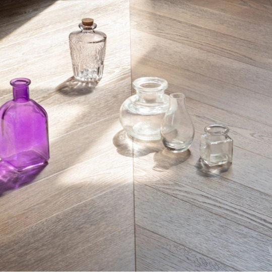 Кварц виниловый ламинат Vinilam Parquet Chevron Glue RI153616CL4 Шеврон Шампань клеевой
- фото 5