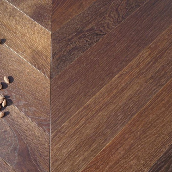 Паркетная доска Parquet Prime Французская елка Шеврон Дуб Saur Louvre (Термодуб) - фото 1